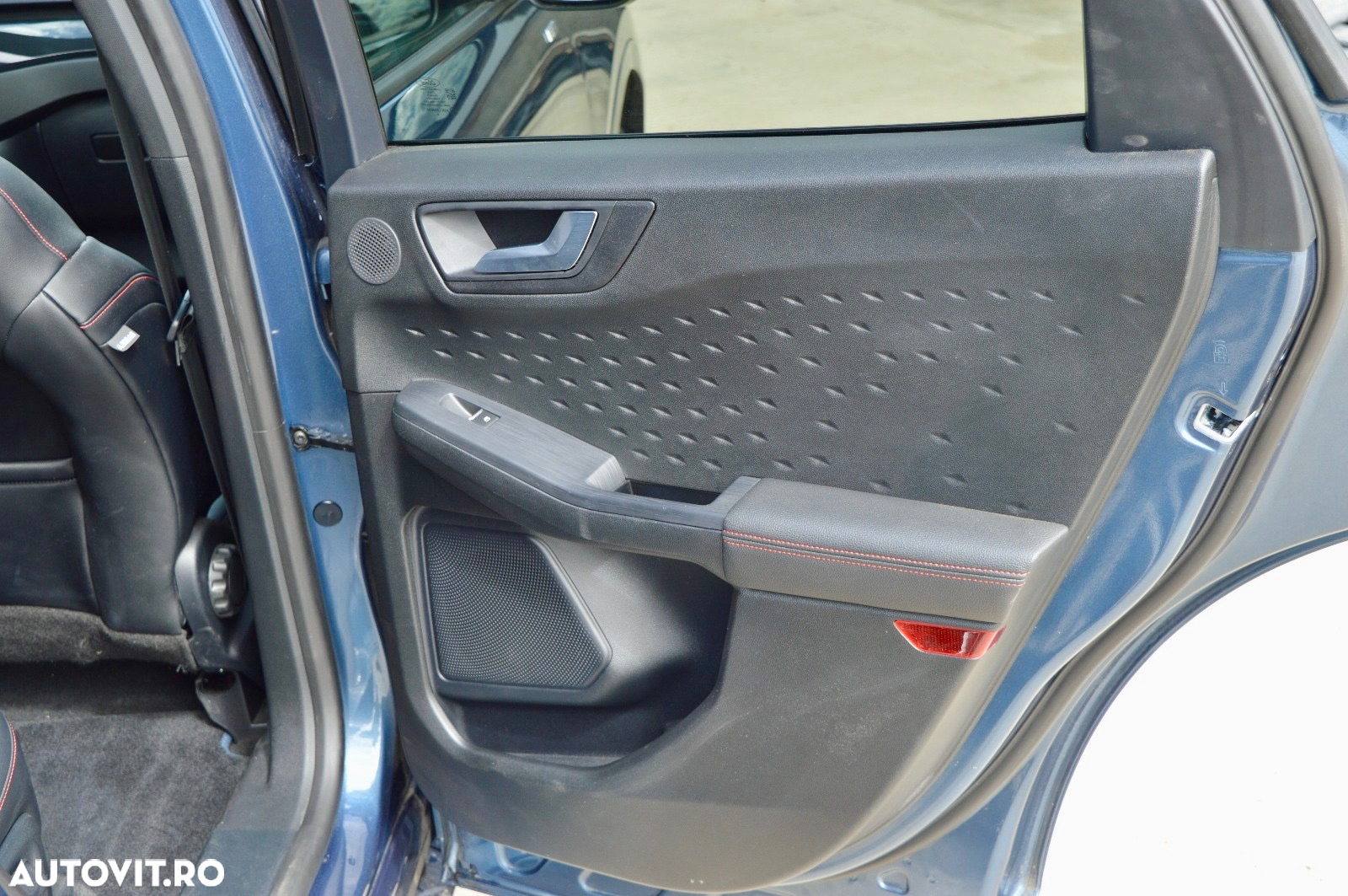 Ford Kuga 2.5 Duratec PHEV ST-LINE X - 17