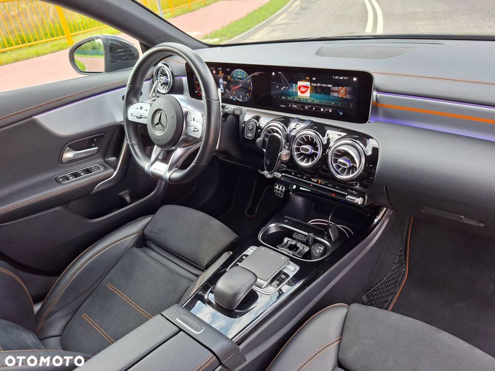 Mercedes-Benz CLA 220 7G-DCT Edition 1 - 13