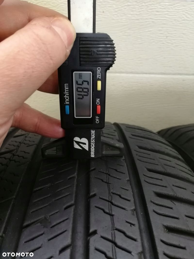 Opony całoroczne 215/45 R 17 Vredestein Quatrac Pro - 2