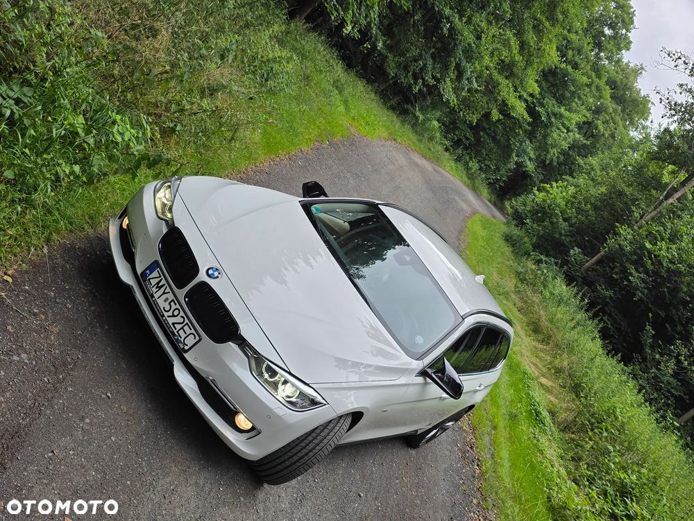 BMW Seria 3 320d Touring Luxury Line - 6