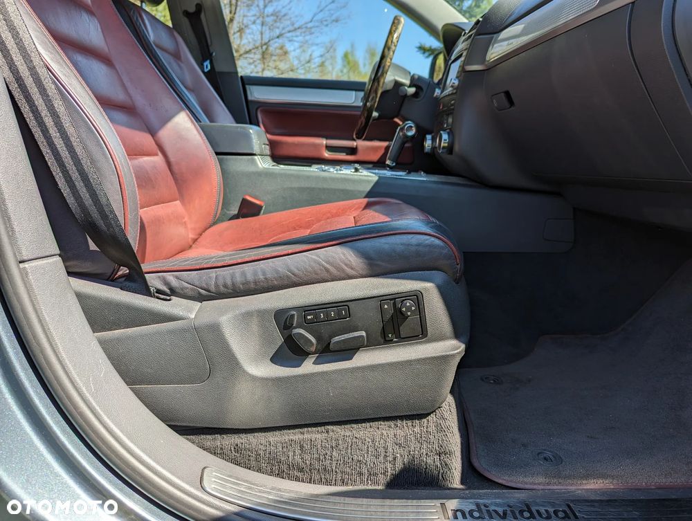 Volkswagen Touareg - 15