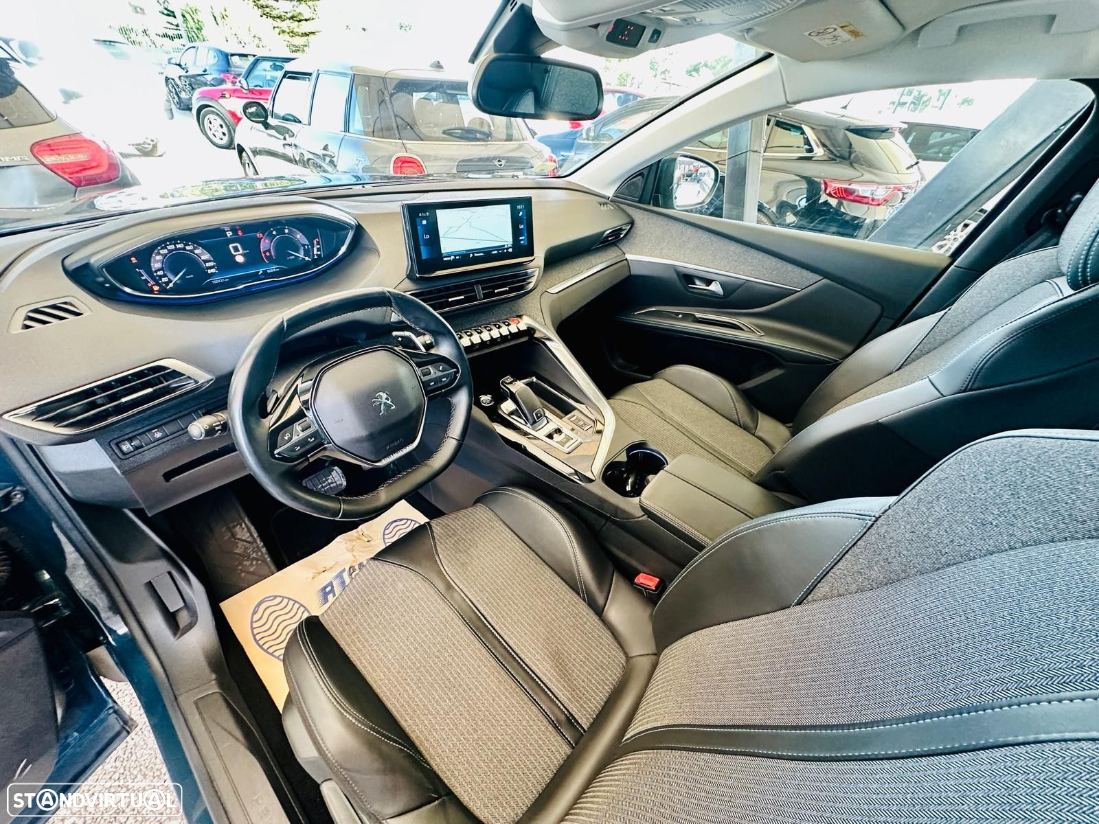 Peugeot 5008 1.5 BlueHDi Allure EAT8 - 11