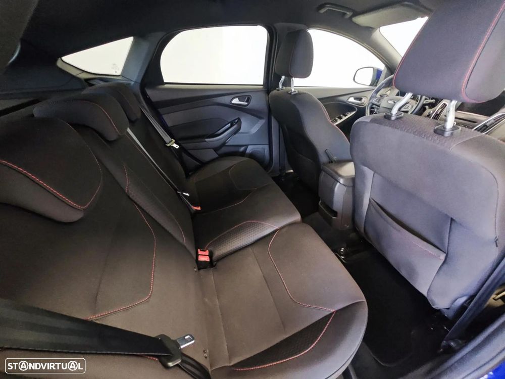 Ford Focus 1.0 EcoBoost ST-Line Aut. - 56