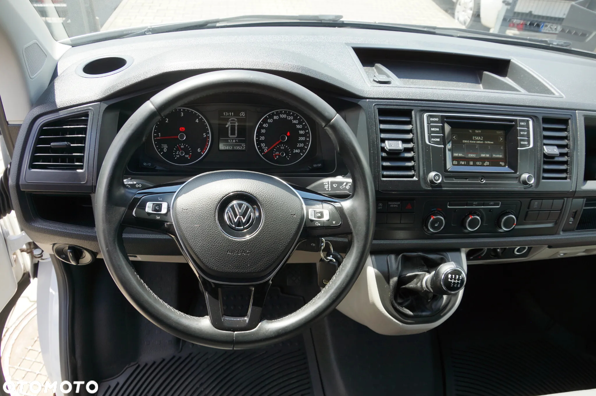 Volkswagen Transporter - 12