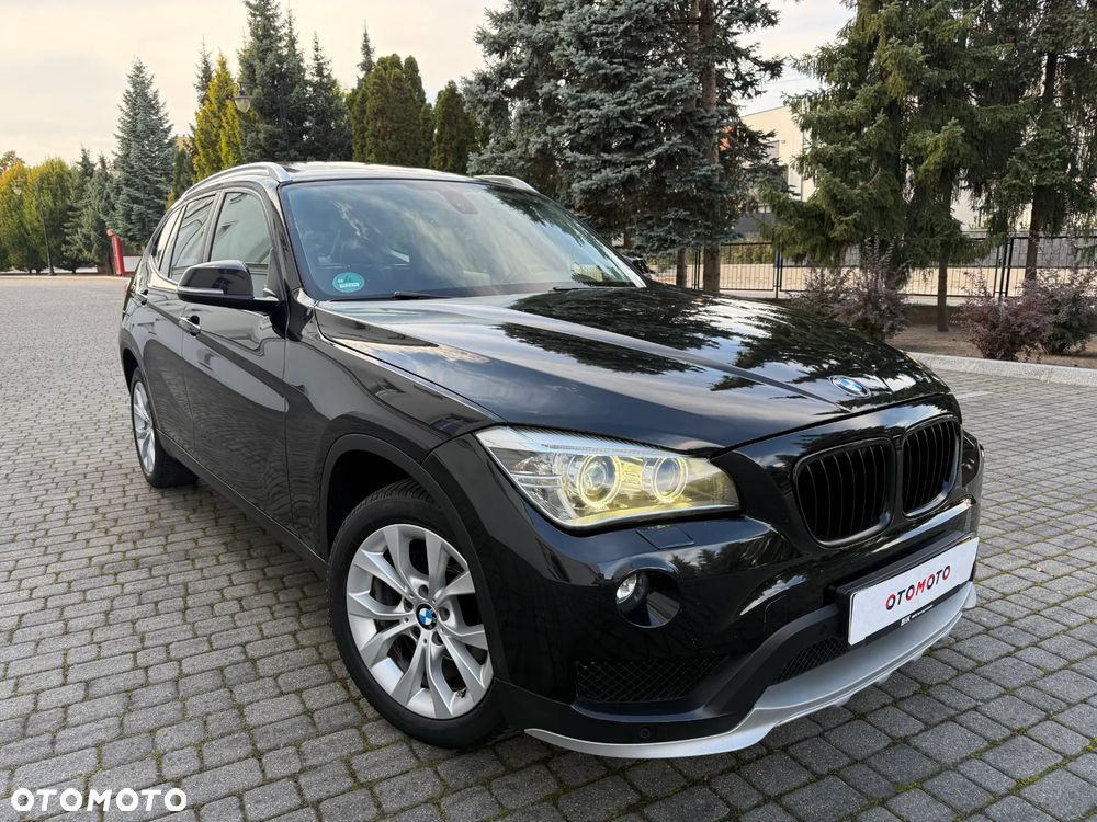 BMW X1 xDrive18d Sport Line - 1