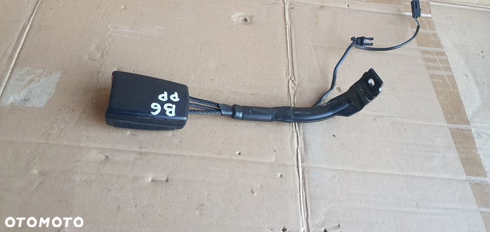 Zapinka pasa prawy przód przednia prawa pasażera VW Passat B6 1K3857756BA - 3