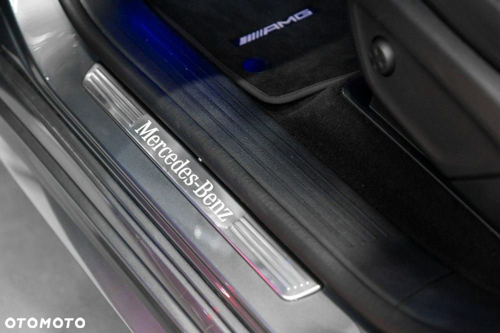 Mercedes-Benz GLE - 32