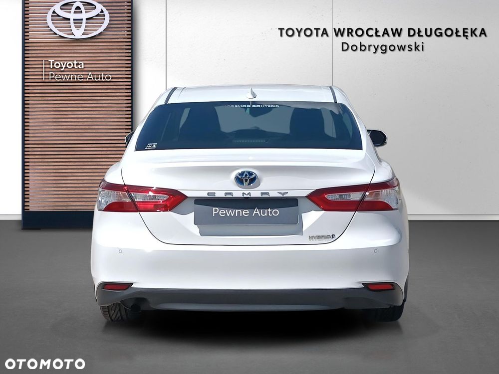 Toyota Camry 2.5 Hybrid Comfort CVT - 6