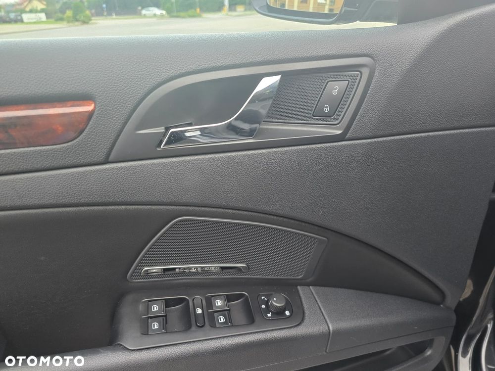 Skoda Superb 2.0 TDI 4x4 Elegance - 31