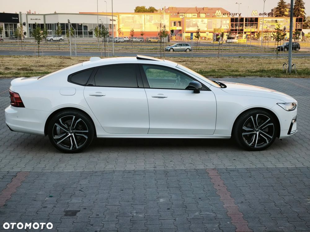 Volvo S90 T8 Recharge AWD Ultimate Dark - 4