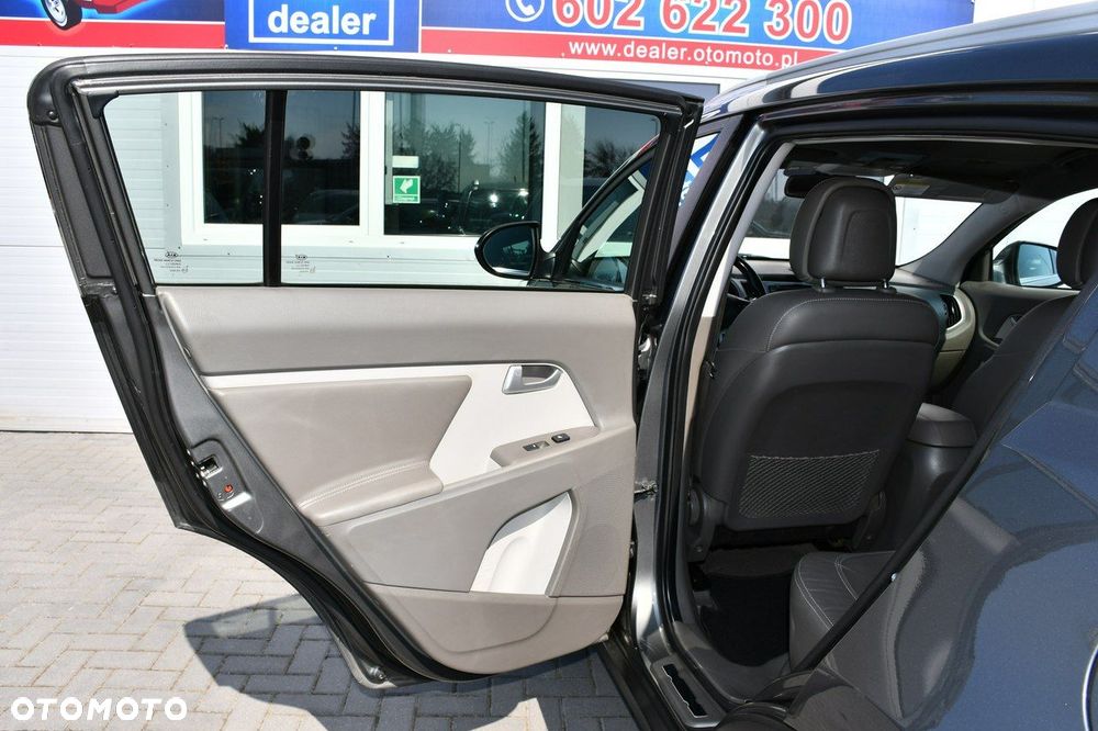 Kia Sportage 1.7 CRDI 2WD Attract - 36