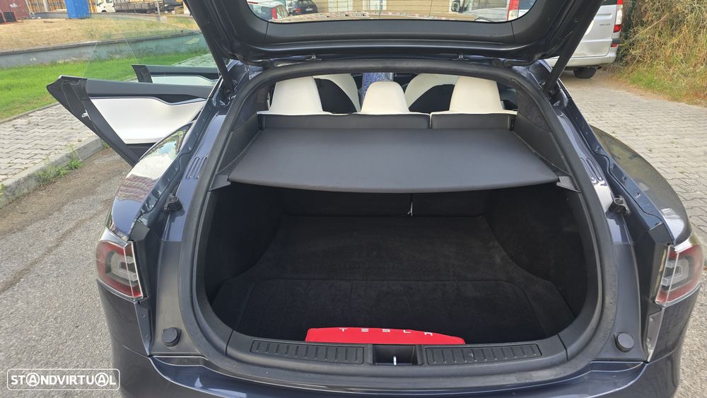 Tesla Model S Long Range - 18