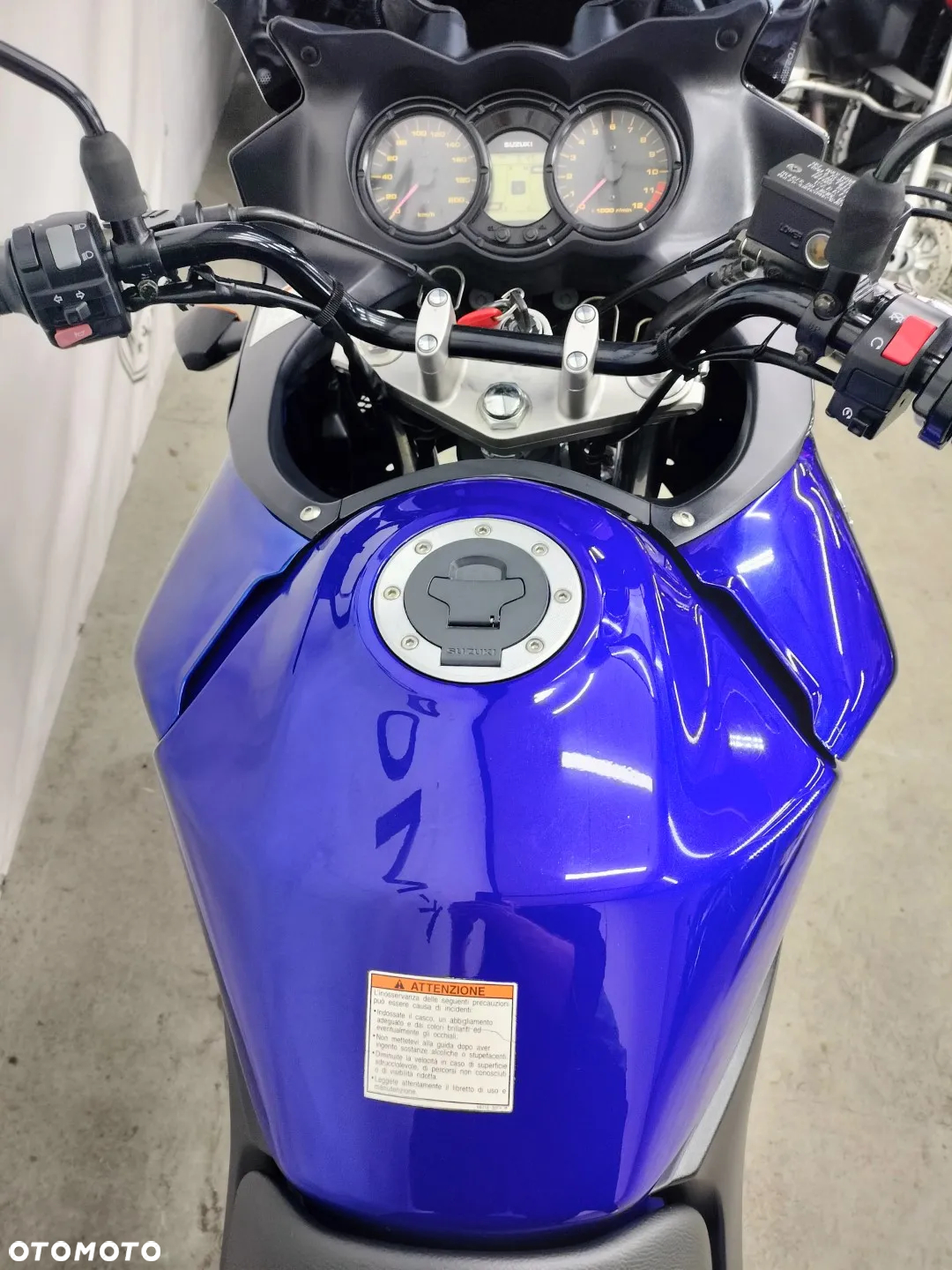 Suzuki DL - 12