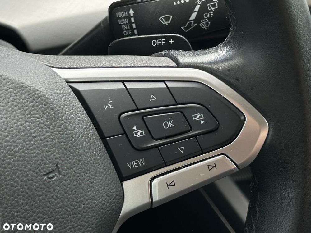 Volkswagen Golf Variant 2.0 TDI Life DSG - 23