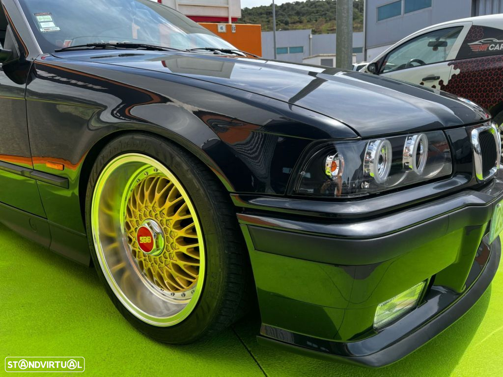 BMW 318 iS M Sport - 5