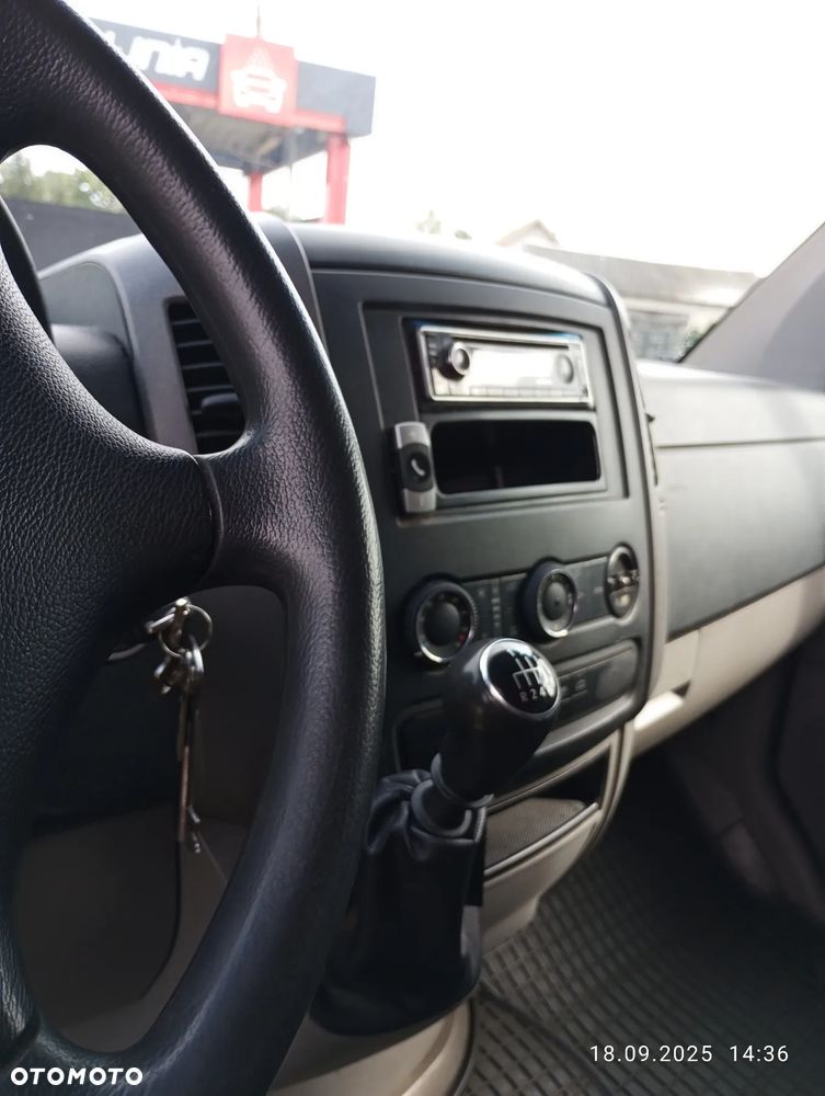 Volkswagen CRAFTER - 9