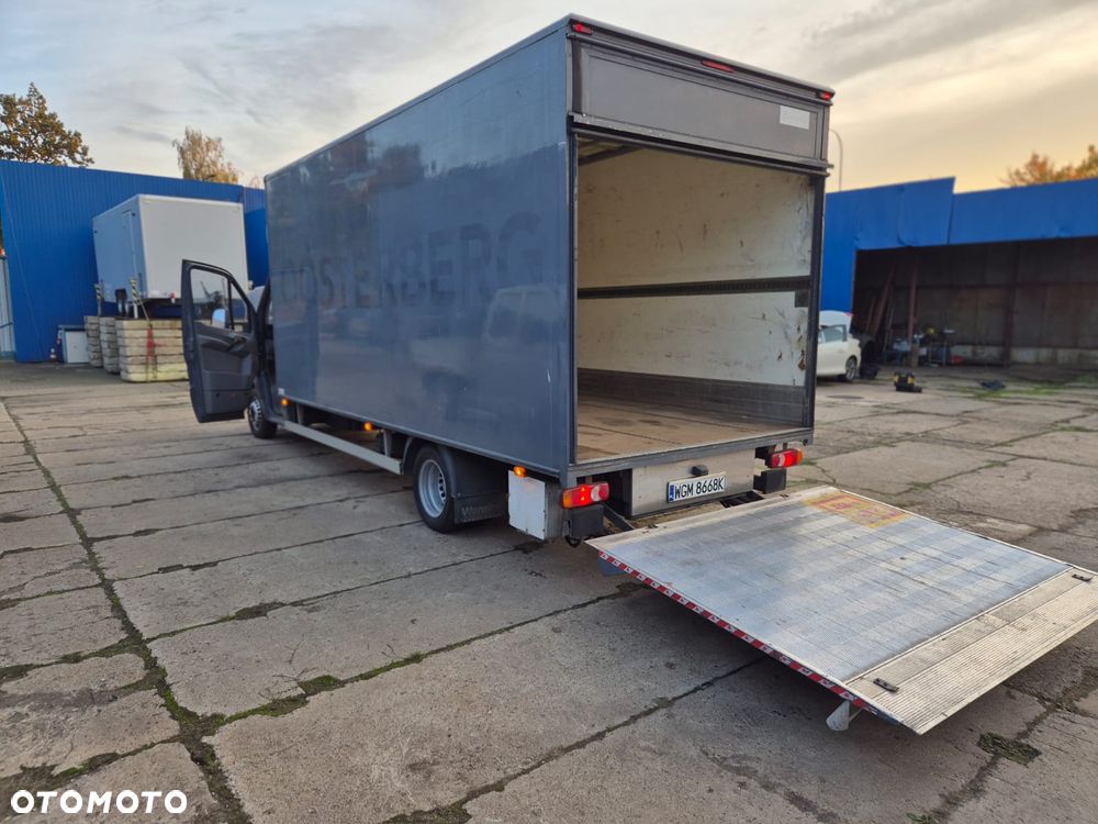 Mercedes-Benz Sprinter - 1