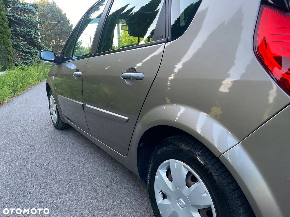 Renault Scenic - 8