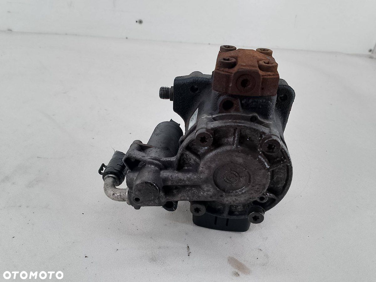 POMPA WTRYSKOWA SKODA FABIA II 03L130755E 1.6 TDI - 3