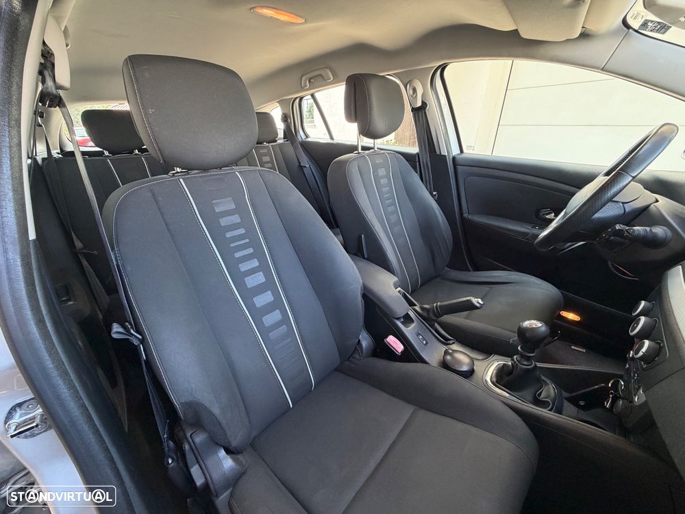 Renault Mégane Sport Tourer 1.5 dCi Dynamique - 14
