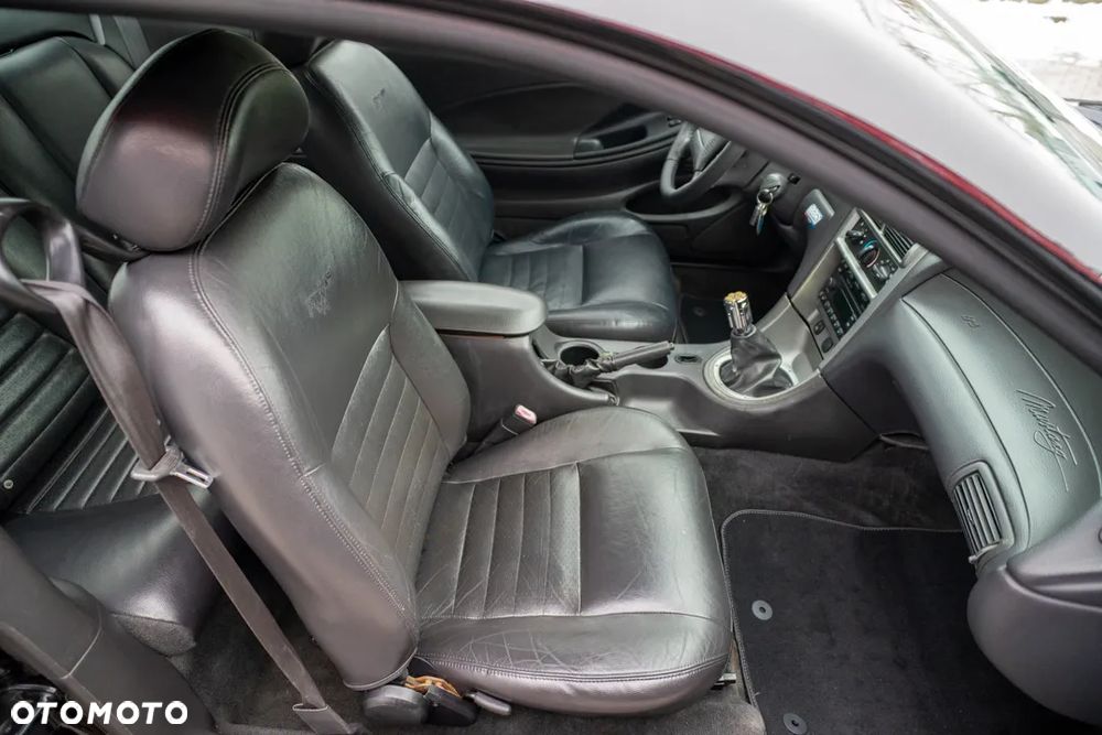 Ford Mustang 4.6 V8 GT - 30