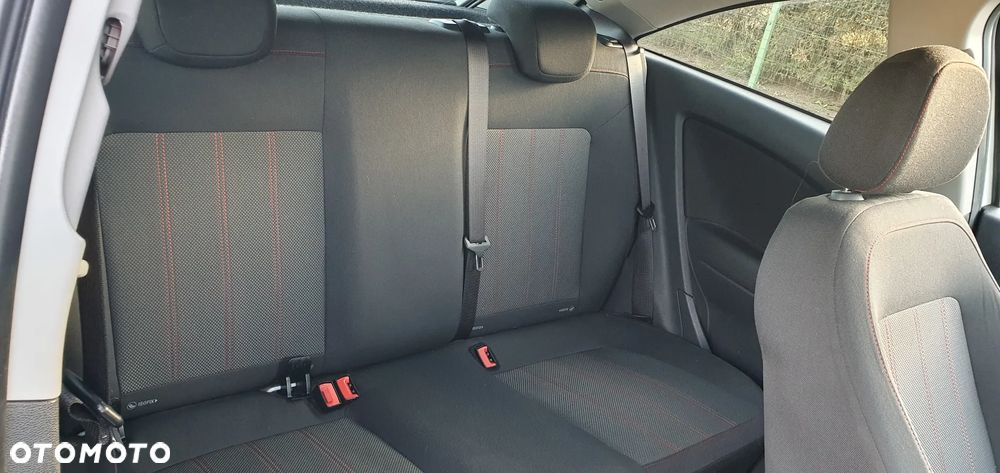 Opel Corsa 1.2 16V Cosmo EasyTronic - 10