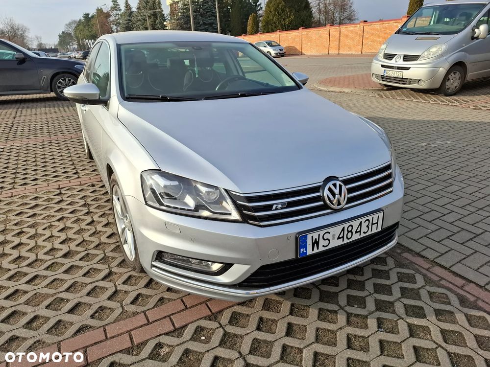 Volkswagen Passat 1.6 TDI BlueMotion Technology R-Line - 10