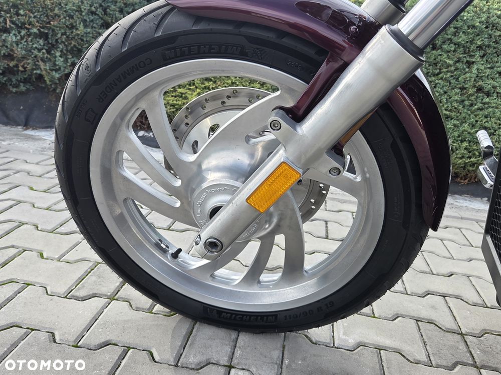Honda VTX - 35