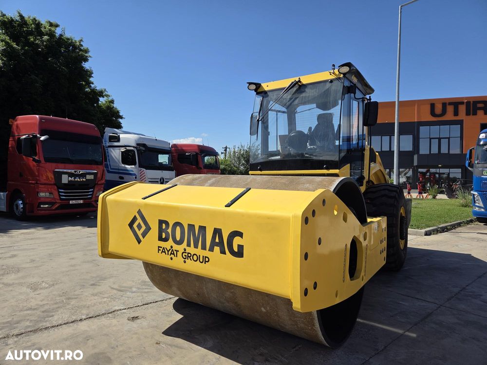 Bomag BW225, 2025, 5h, latime tambur fata 2,1m, 22,5 tone, CE, motor Deutz 150kW, lung totala 6,7m, inaltime 3m, posibilitate leasing 5 ani-PROMOTIE 96.900 EUR+Tva - 2