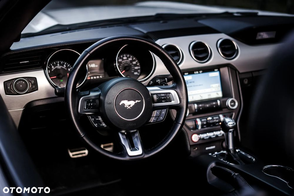Ford Mustang Cabrio 2.3 Eco Boost - 15