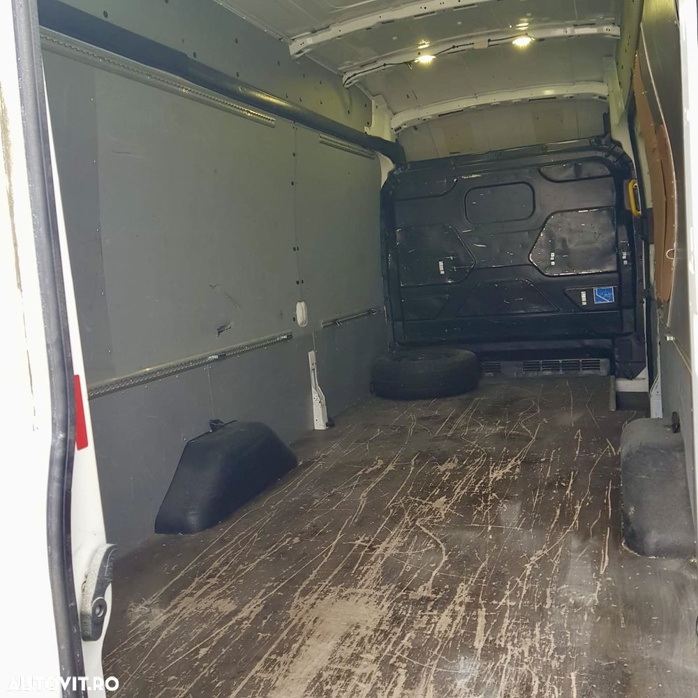 Ford Transit Jumbo - 8