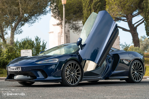 McLaren GT Standard