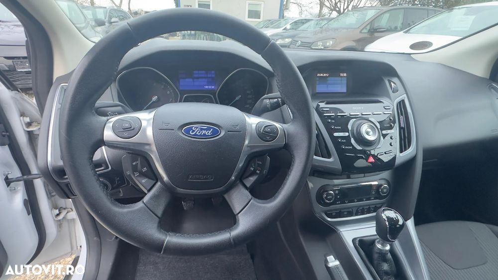 Ford Focus 1.0 EcoBoost Start Stop Titanium - 25