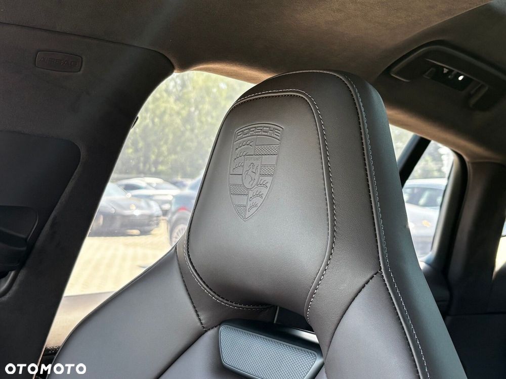 Porsche Panamera - 30