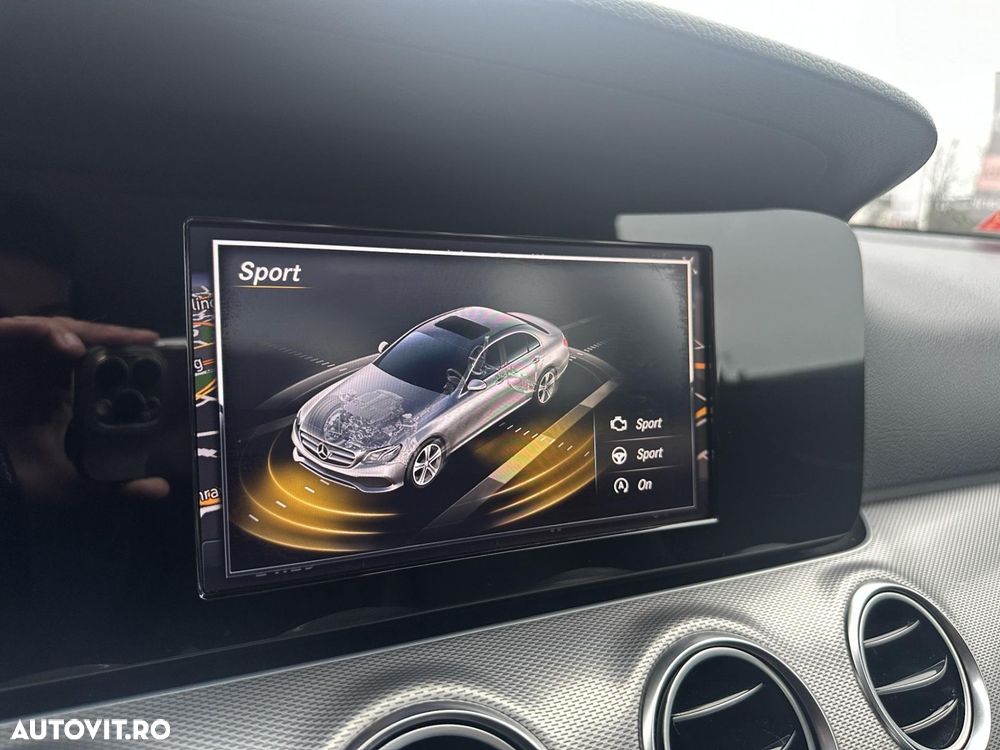 Mercedes-Benz E - 14