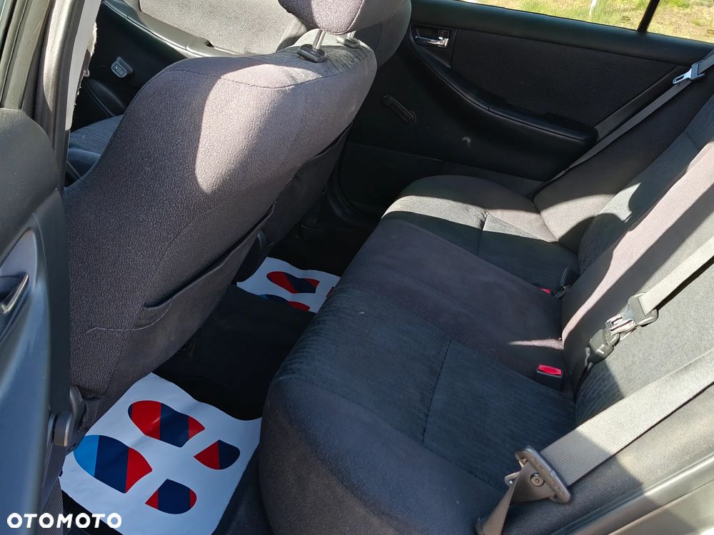 Toyota Corolla 1.4 Terra3 - 8