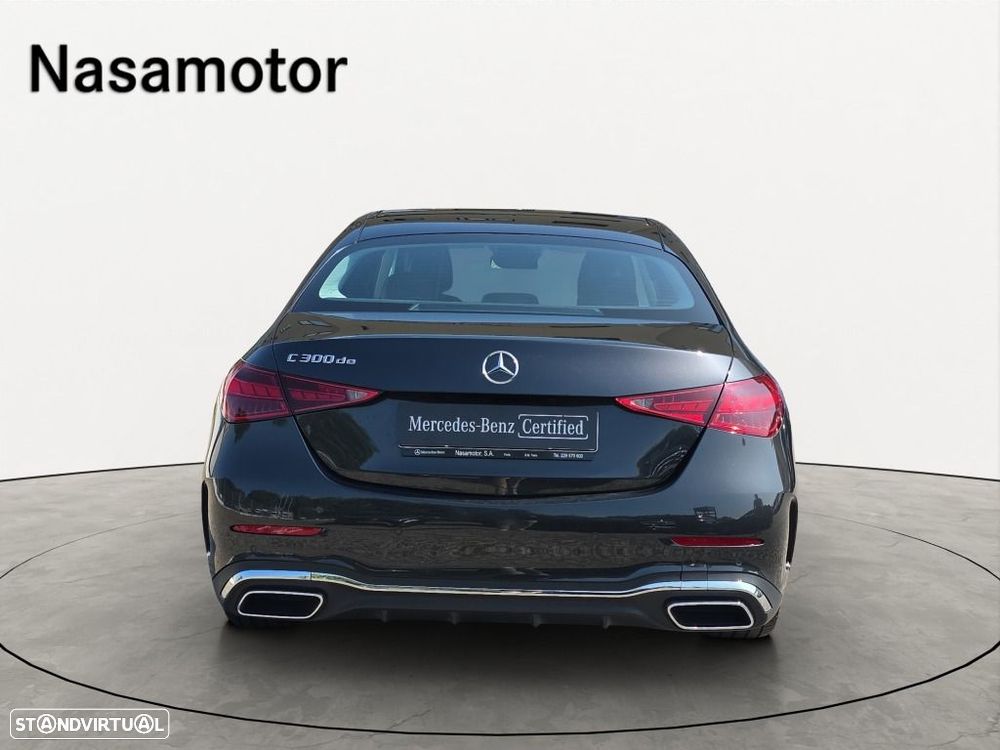 Mercedes-Benz C 300 — fotografia 3