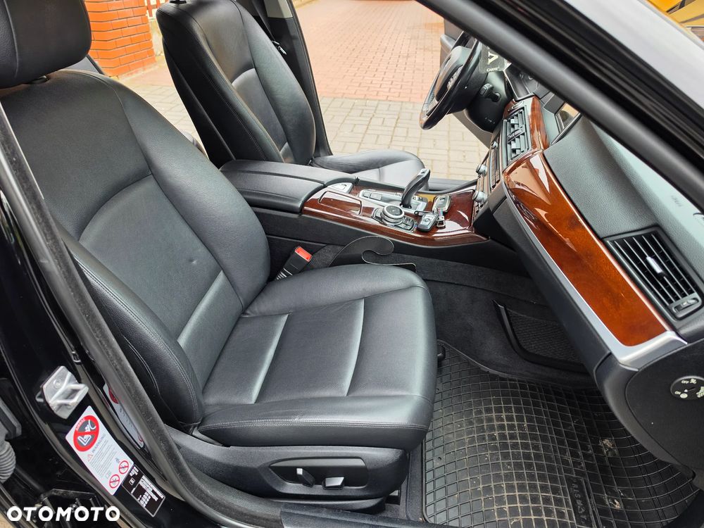 BMW Seria 5 - 24