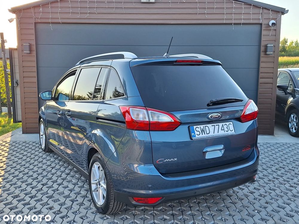 Ford Grand C-MAX - 3