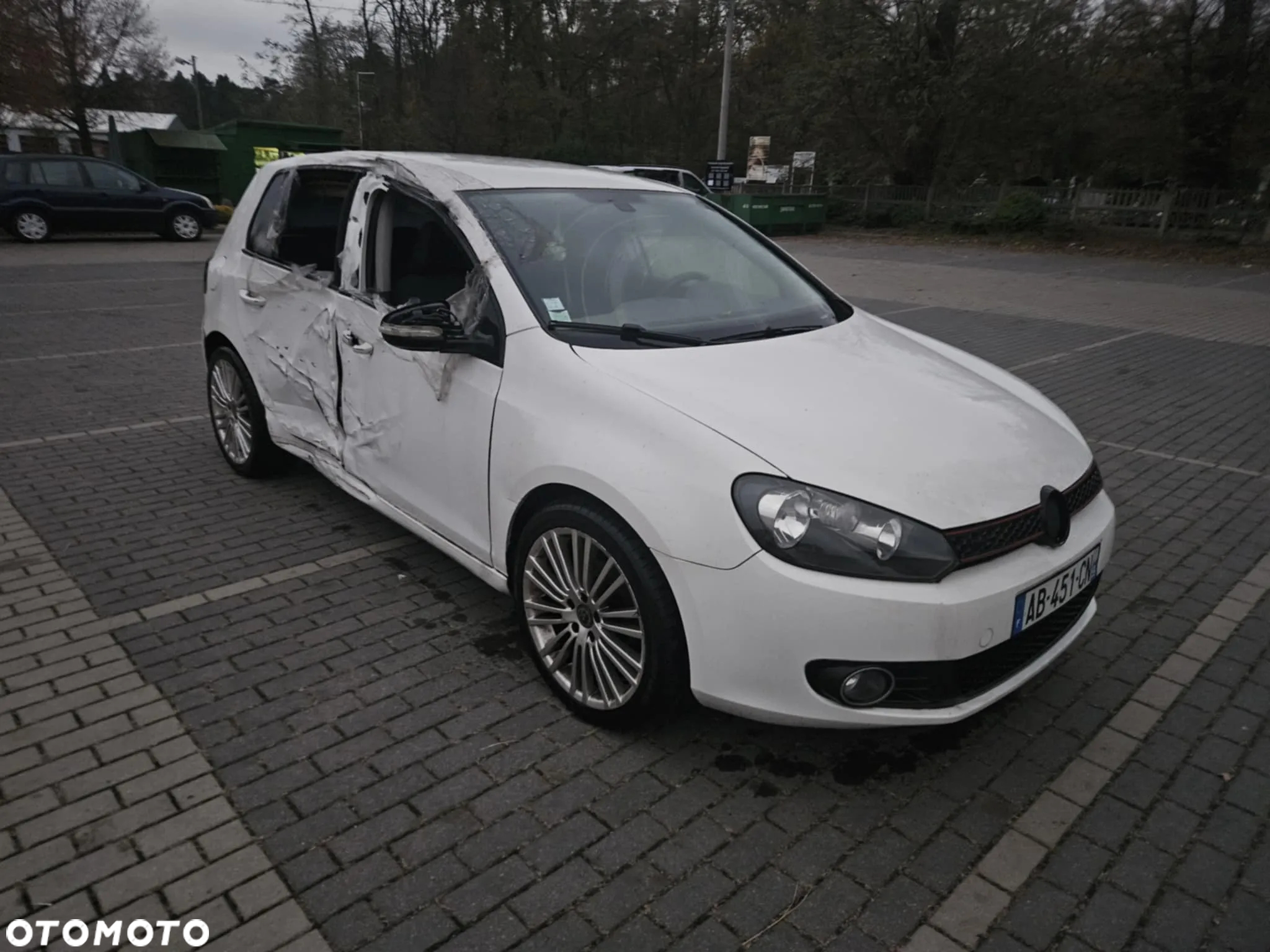 Volkswagen Golf 2.0 TDI DPF DSG Trendline - 4
