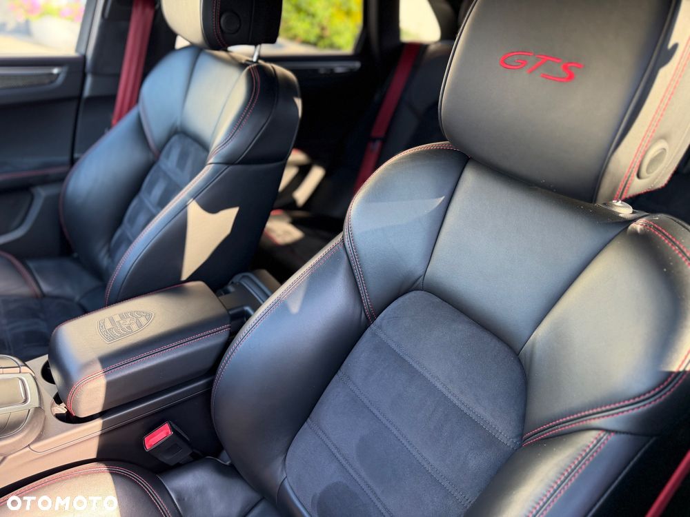 Porsche Macan - 10