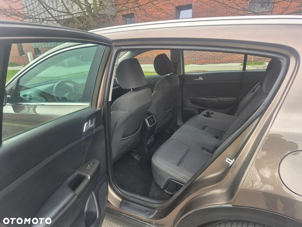 Kia Sportage 1.6 GDI 2WD Vision - 23