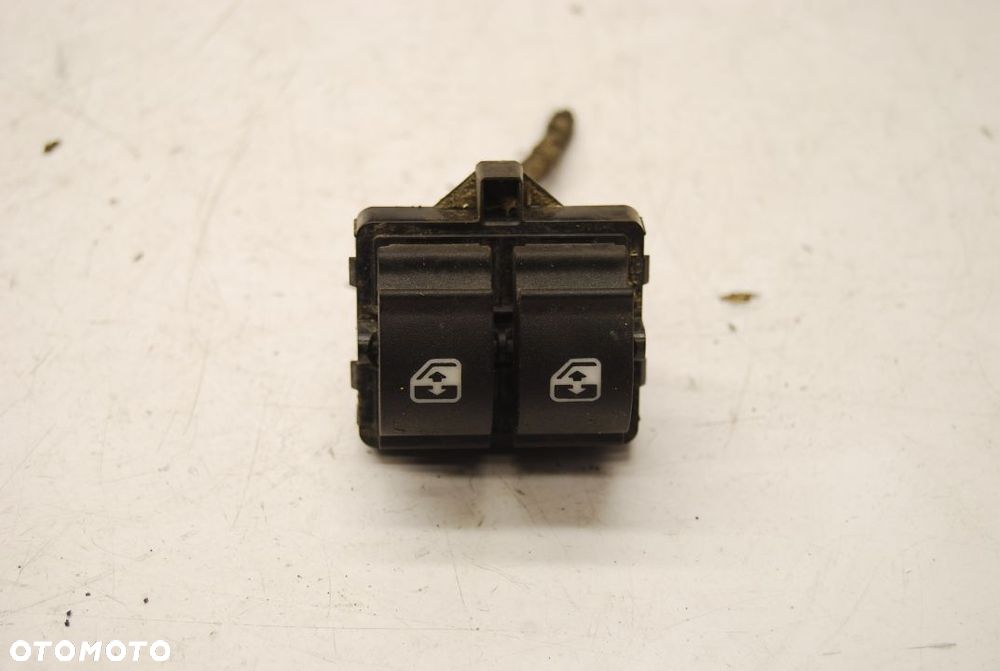 PRZEŁĄCZNIK LUSTEREK IVECO DAILY IV 2015R. - 1