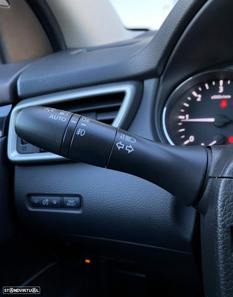 Nissan Qashqai 1.5 dCi Tekna Premium - 14