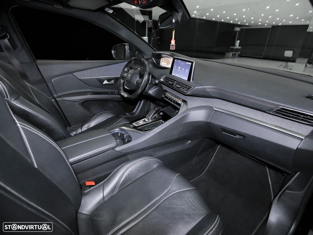 Peugeot 5008 - 10