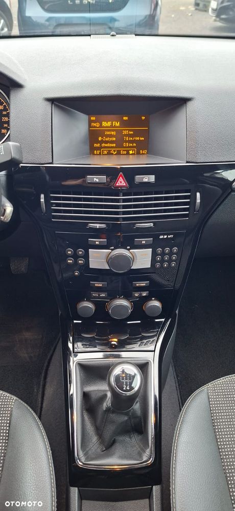 Opel Astra 1.6 Cosmo - 36