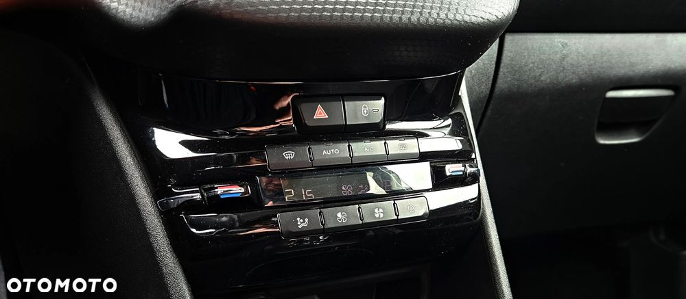 Peugeot 208 PureTech 110 Stop & Start EAT6 Tech Edition - 29