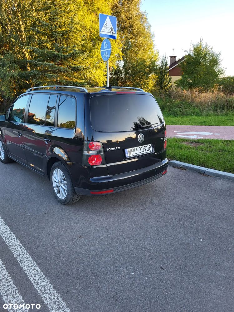 Volkswagen Touran 1.9 TDI Highline - 17