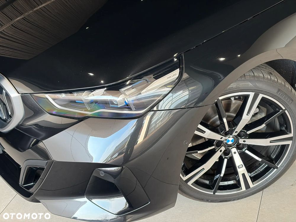 BMW Seria 5 520i mHEV M Sport - 13