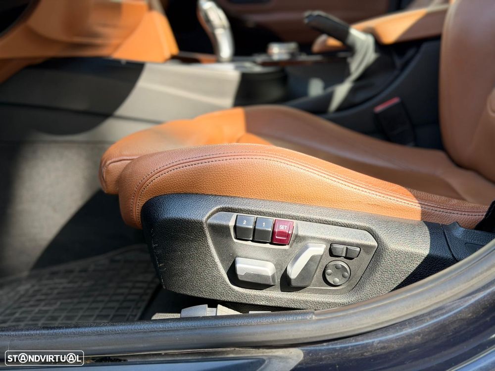 BMW 330 e iPerformance Line Luxury - 8